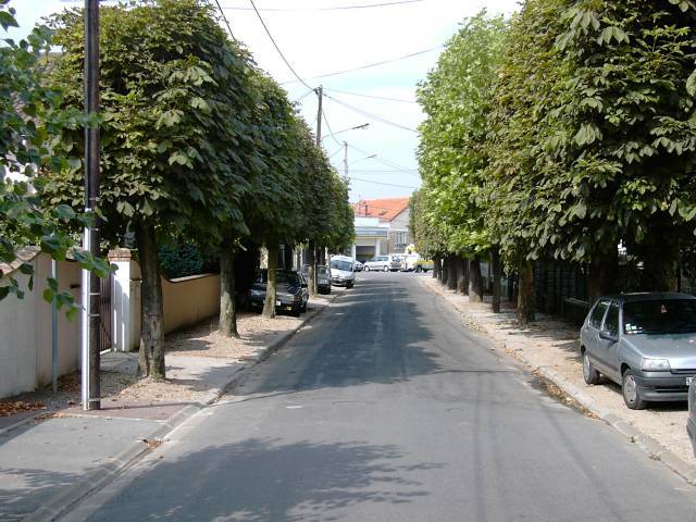 Rue des Longues Raies  Gournay
