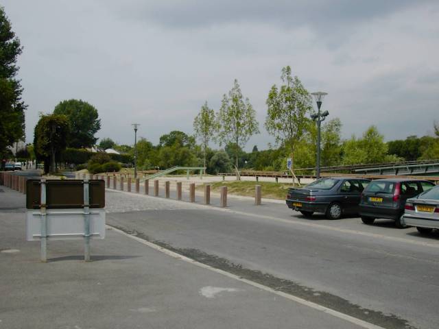 Promenade Andr Ballu  Gournay - Vu depuis la fin de la rue des Roseaux