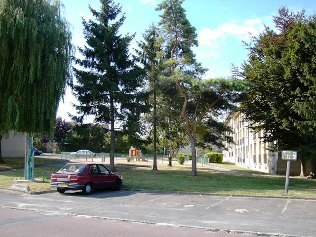 Cit HLM rue de la Morelle