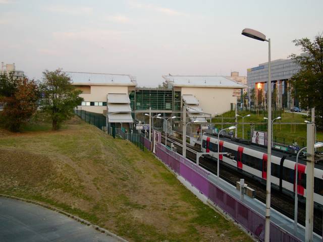 Gare de Noisy-Champs
